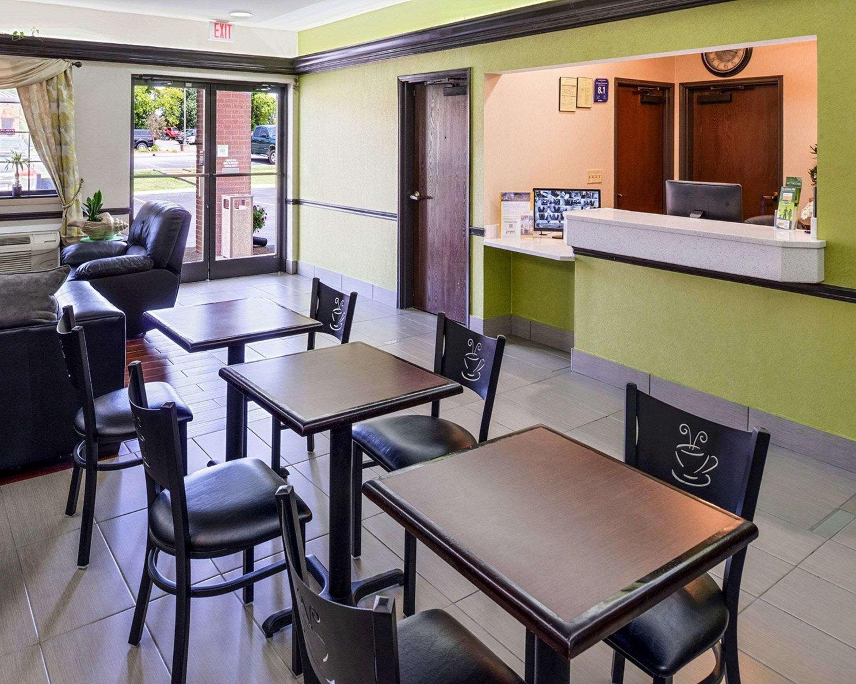 Econo Lodge Inn & Suites Shelbyville Exterior foto