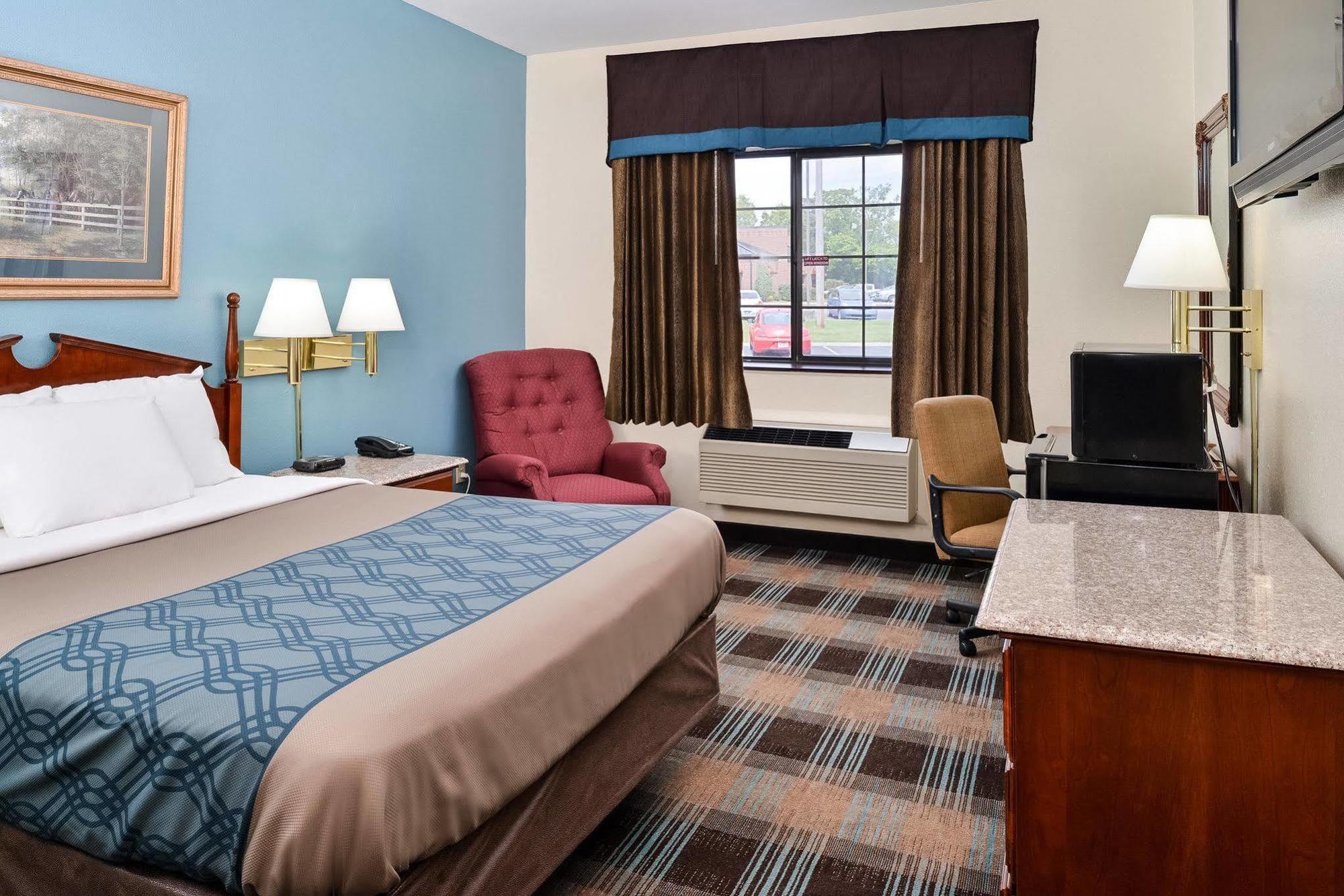 Econo Lodge Inn & Suites Shelbyville Exterior foto
